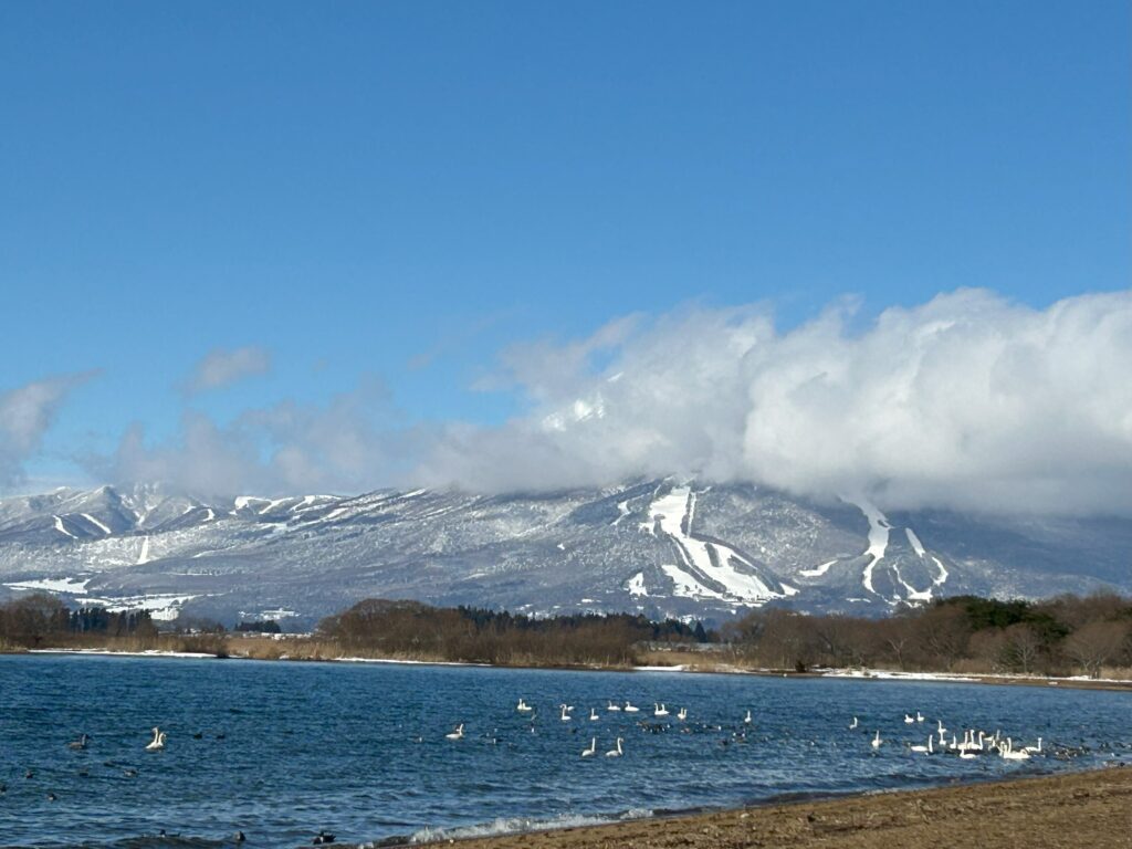 磐梯山、猪苗代湖
