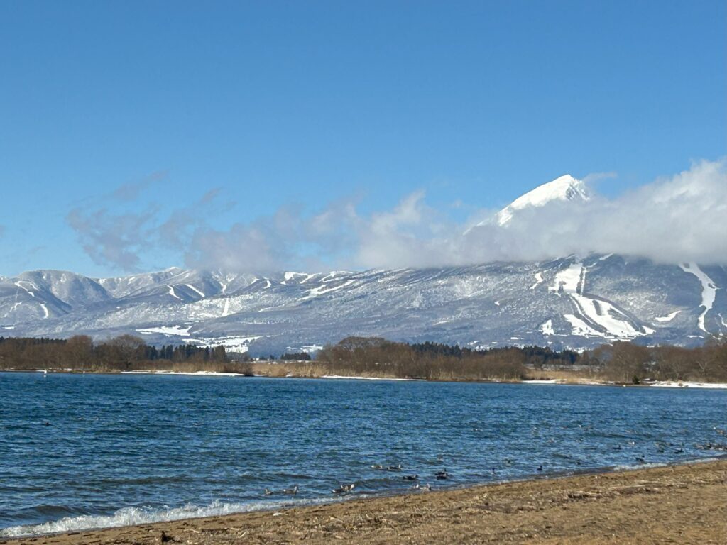 磐梯山、猪苗代湖